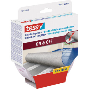 Verlegeklettband tesa ON & OFF 56187 - 50 mm x 10 m weiß Bodenbelagband für Privat/Endverbraucher-Anwendungen